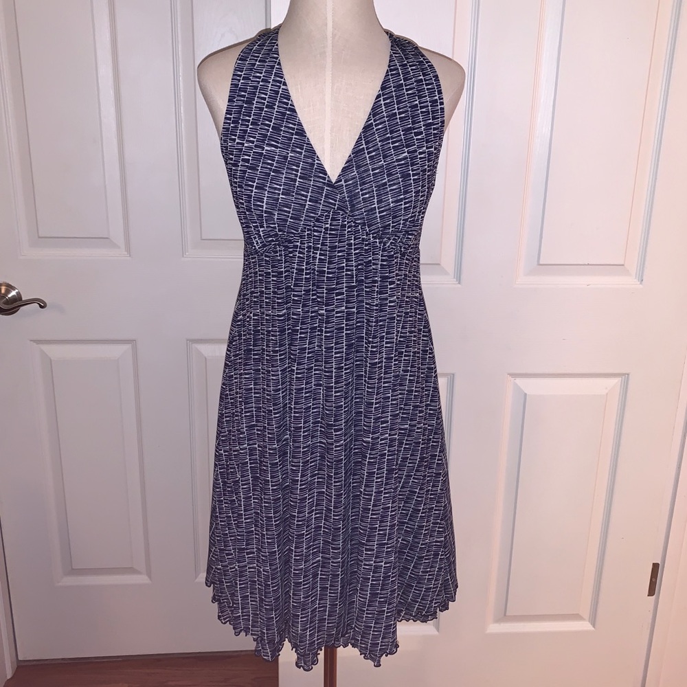 Kenneth Cole New York Navy/White V Neck Dress 6
